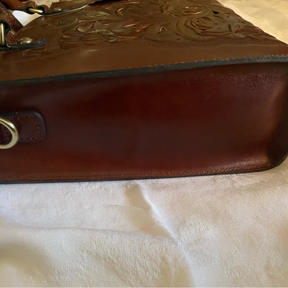 NWT🤎Patricia Nash Zancona Tote Cutout Tooled British Tan NWT $249 - Picture 11 of 14